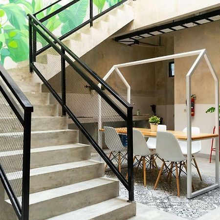 Fybed Aparthotel Семаранг Екстериор снимка