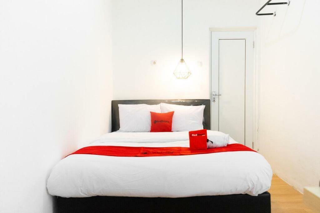 Fybed Aparthotel Семаранг Екстериор снимка